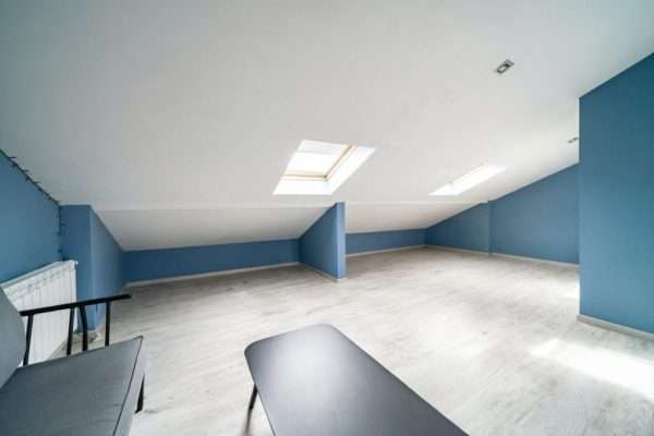 Semi-Detached Chalet in Señorío de Illescas | 227m² Cadastral + Private Pool + Garden | €485,000